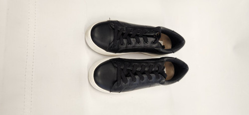 Vist Large View of Product Image Which is Used Steve Madden Casual Shoes 8.5