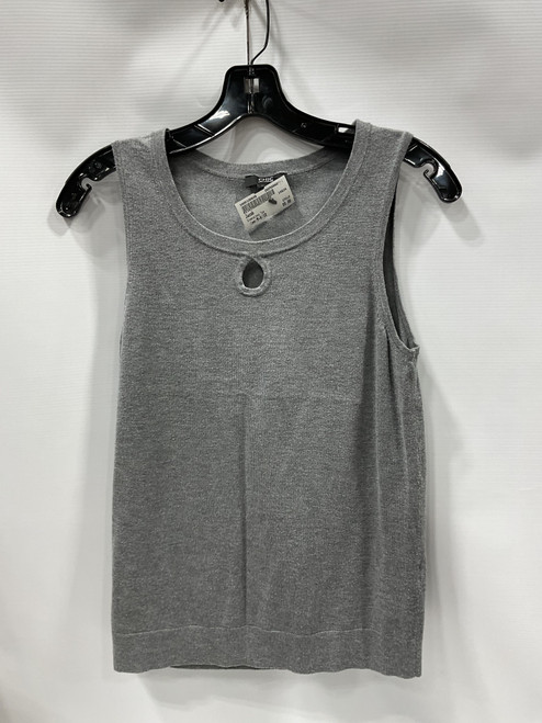 Vist Large View of Product Image Which is Used Jacob Sleeveless Top M-8/10