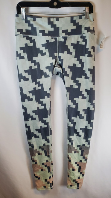 Vist Large View of Product Image Which is Used Alo Yoga Active Leggings M 8-10/28-30