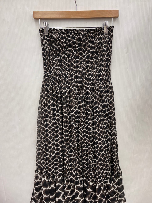 Vist Large View of Product Image Which is Used White House Black Market Short Dress F XS-0/2