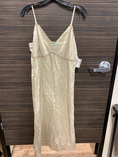 Vist Large View of Product Image Which is Used Unbranded Short Dress F L-12/14