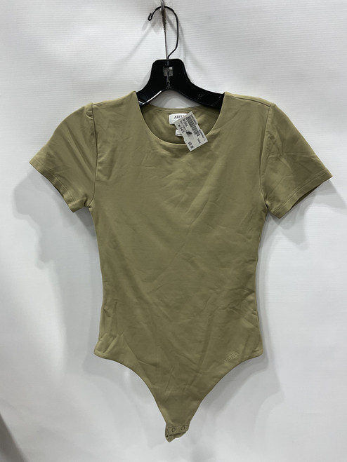 Vist Large View of Product Image Which is Used Aritzia Short Sleeve Top S-4/6