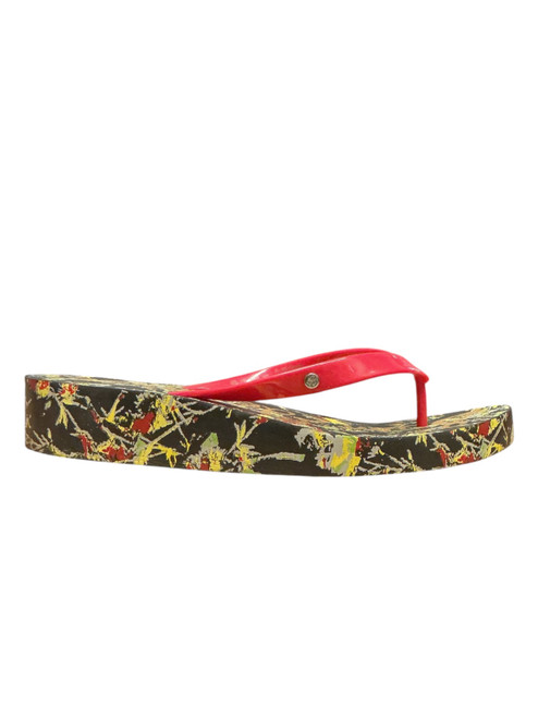 Vist Large View of Product Image Which is Used Sam Edelman Flip Flops 11