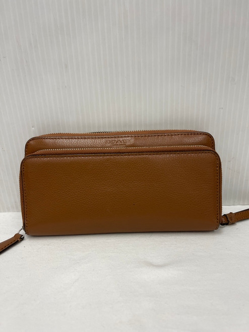 Vist Large View of Product Image Which is Used Coach Leather Wallet