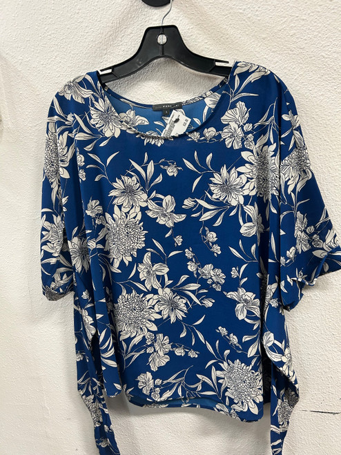 Vist Large View of Product Image Which is Used West Kei Short Sleeve Top L-12/14