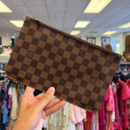 Vist Large View of Product Image Which is Used Louis Vuitton Wristlet