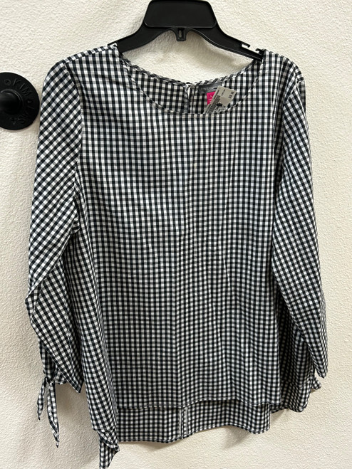 Vist Large View of Product Image Which is Used Vince Camuto Long Sleeve Top L-12/14