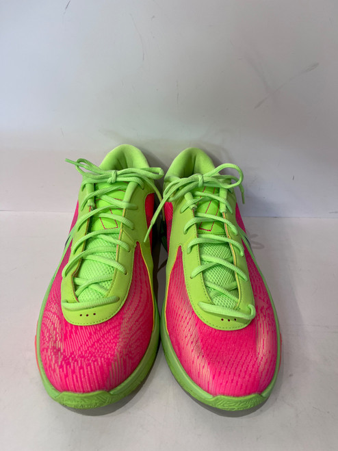Vist Large View of Product Image Which is Used Nike Mens Athletic Shoes 11.5
