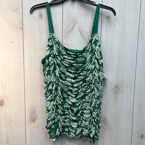 Vist Large View of Product Image Which is Used Torrid Sleeveless Top 3X-22