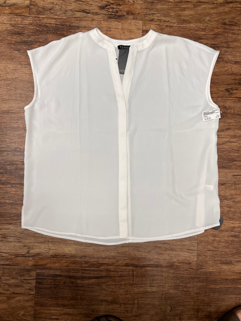 Vist Large View of Product Image Which is Used Eloquii Sleeveless Top XXL-20