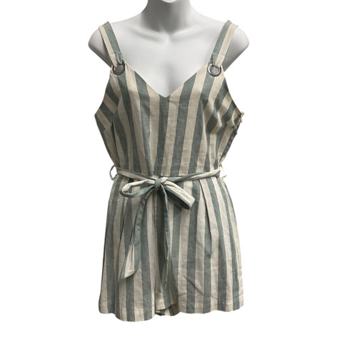Vist Large View of Product Image Which is Used Altar'd State Romper M-8/10