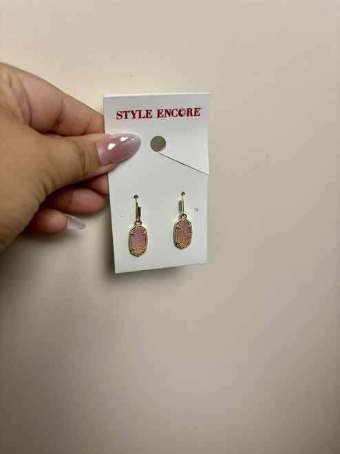 Vist Large View of Product Image Which is Used Kendra Scott Earrings