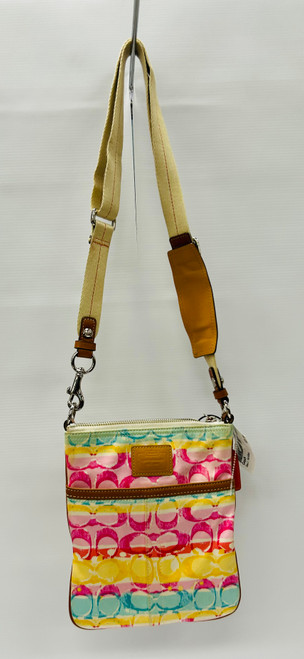 Vist Large View of Product Image Which is Used Coach Small Handbag