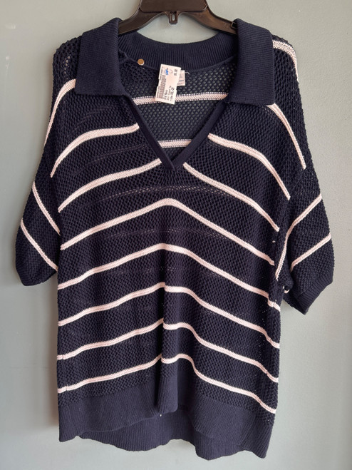 Vist Large View of Product Image Which is Used Old Navy Short Sleeve Top XXL-20