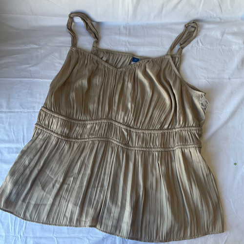 Vist Large View of Product Image Which is Used Old Navy Tank Top 3X-22
