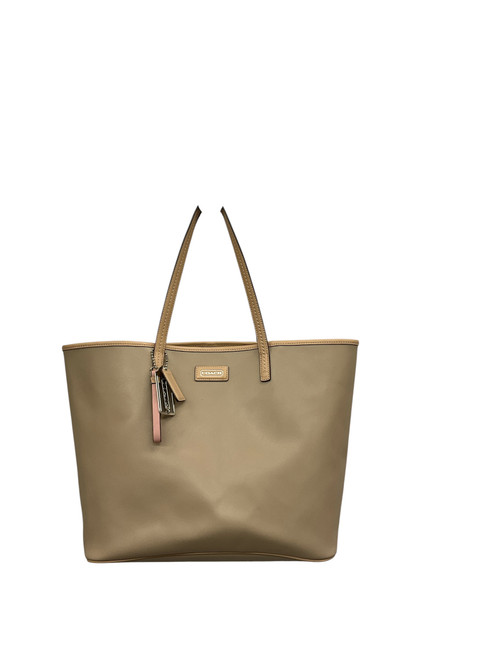 Vist Large View of Product Image Which is Used Coach Large Leather Handbag
