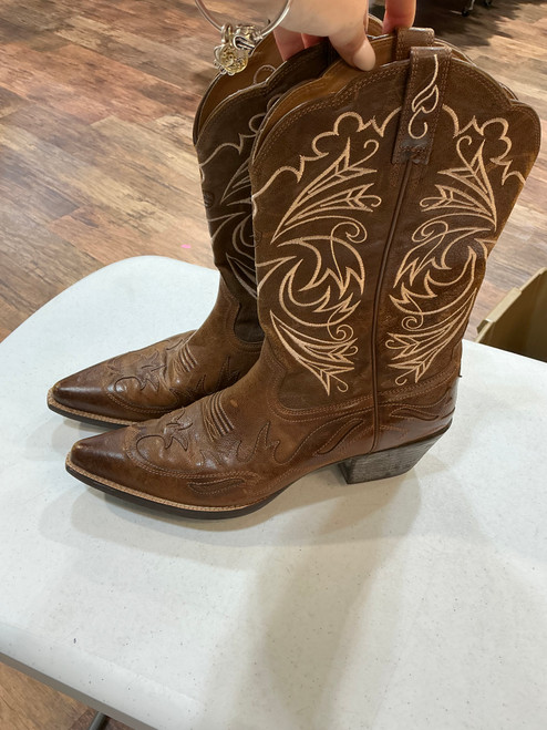 Vist Large View of Product Image Which is Used Ariat Mens Winter Boots 11