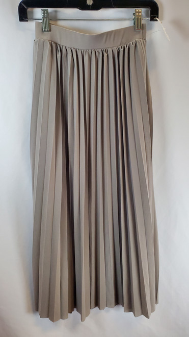 Vist Large View of Product Image Which is Used Unbranded Long Skirt 4-27