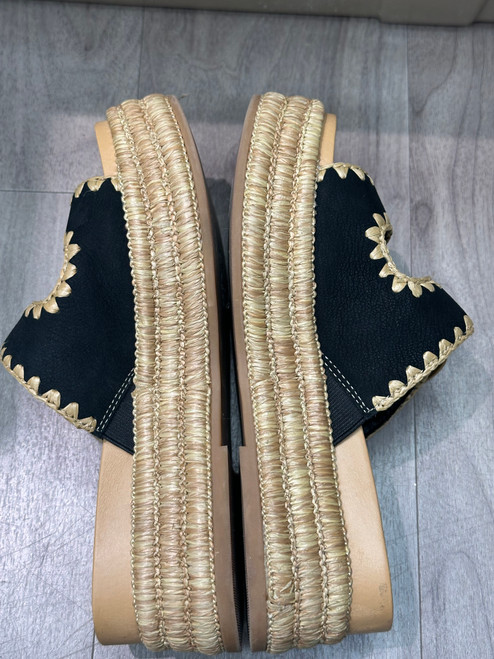 Vist Large View of Product Image Which is Used Dolce Vita Sandals 6