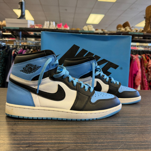 Vist Large View of Product Image Which is Used Nike Mens Athletic Shoes 11