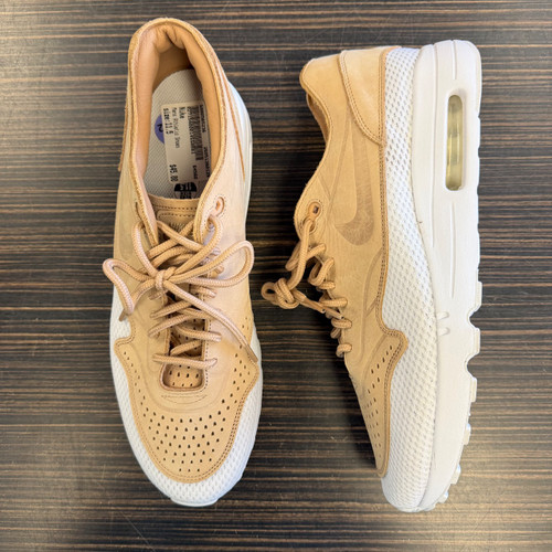 Vist Large View of Product Image Which is Used Nike Mens Athletic Shoes 11.5