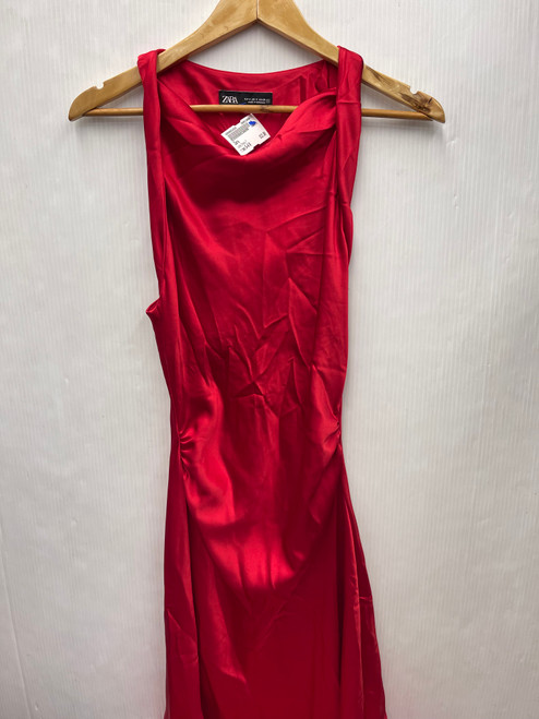 Vist Large View of Product Image Which is Used Zara Long Dress F S-4/6