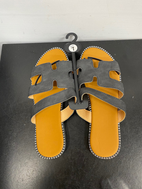 Vist Large View of Product Image Which is Used Unbranded Sandals 7