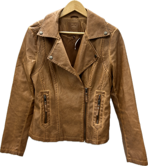 Vist Large View of Product Image Which is Used Max Studio Short Light Jacket M-8/10