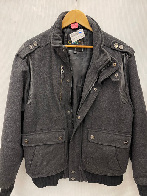 Vist Large View of Product Image Which is Used Unbranded Men's Short Heavy Coat L