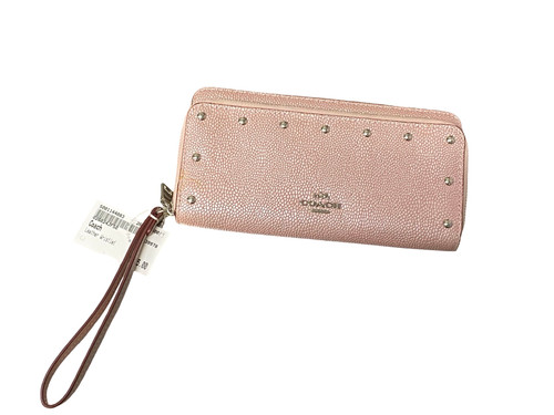 Vist Large View of Product Image Which is Used Coach Leather Wristlet