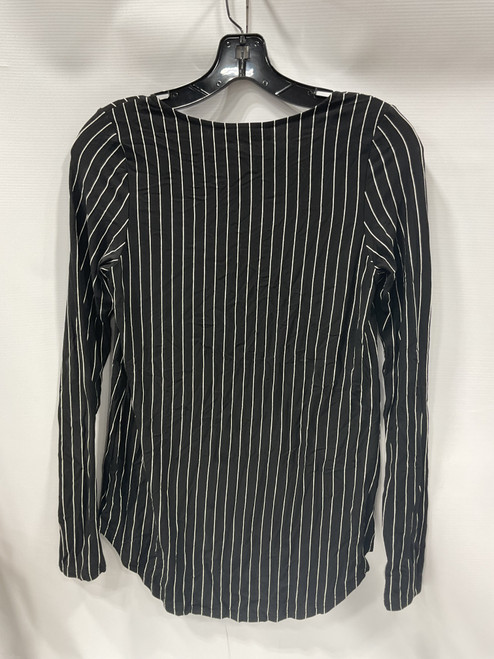 Vist Large View of Product Image Which is Used Unbranded Long Sleeve Top S-4/6