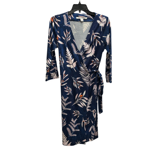 Vist Large View of Product Image Which is Used Diane Von Furstenberg Short Dress B S-4/6
