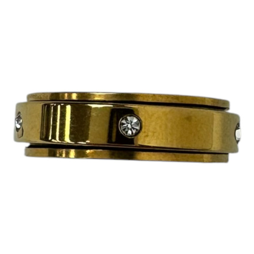 Vist Large View of Product Image Which is Used Louise Carter Ring