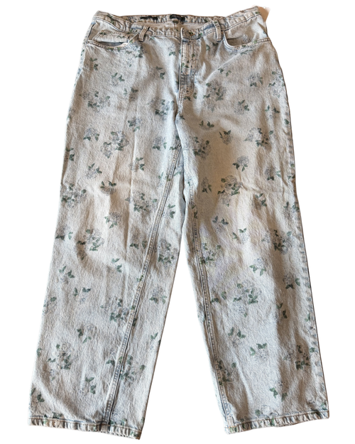 Vist Large View of Product Image Which is Gently used Wild Fable denim jeans 18-34