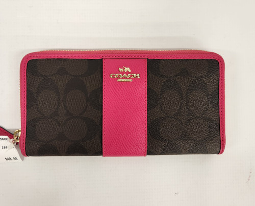 Vist Large View of Product Image Which is Used Coach Leather Wallet