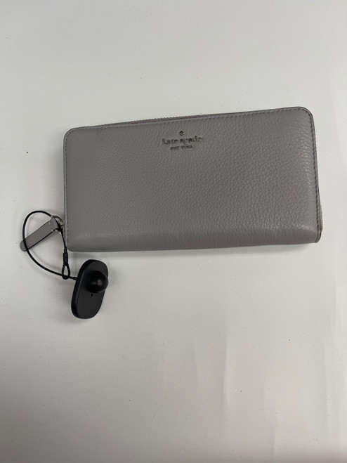 Vist Large View of Product Image Which is Luxury Event Used Kate Spade New York Wallet