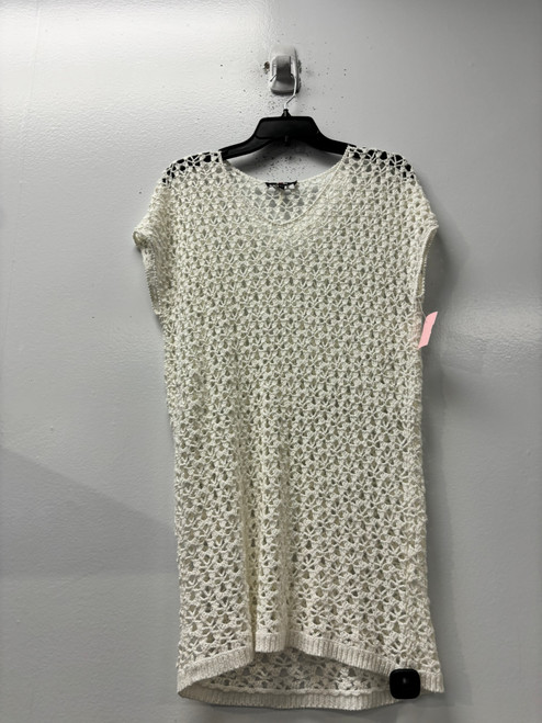 Vist Large View of Product Image Which is Used Yest Short Sleeve Top S-4/6