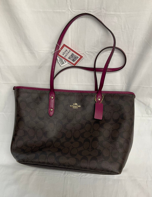 Vist Large View of Product Image Which is Used Coach Large Leather Handbag