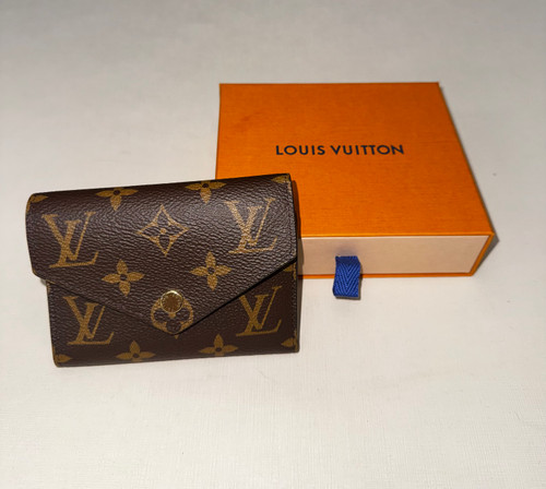 Vist Large View of Product Image Which is Used Louis Vuitton Leather Wallet