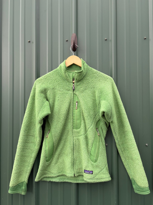 Vist Large View of Product Image Which is Used Patagonia Sweatshirt M-8/10