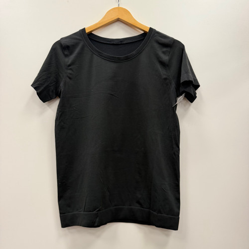 Vist Large View of Product Image Which is Used Lululemon Athletica Active Short Sleeve M-8/10