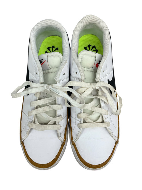 Vist Large View of Product Image Which is Used Nike Casual Shoes 9
