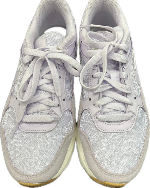 Vist Large View of Product Image Which is Used Nike Performance Shoes 7.5