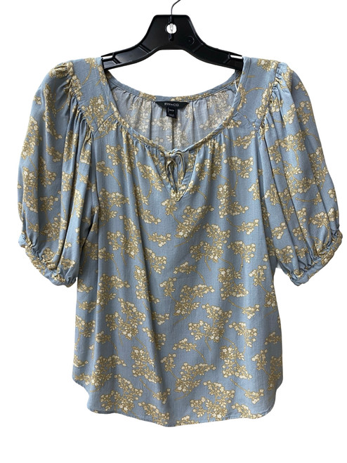Vist Large View of Product Image Which is Used Rw & Co Short Sleeve Top XS-0/2