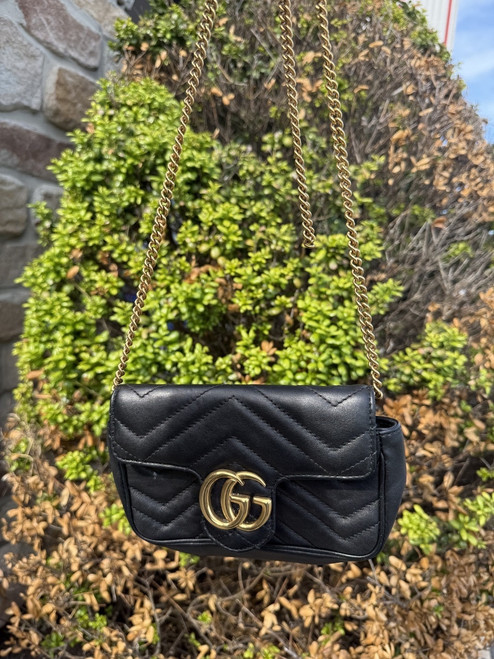 Vist Large View of Product Image Which is Used Gucci Small Leather Handbag