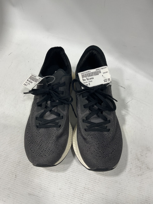 Vist Large View of Product Image Which is Used New Balance Casual Shoes 9