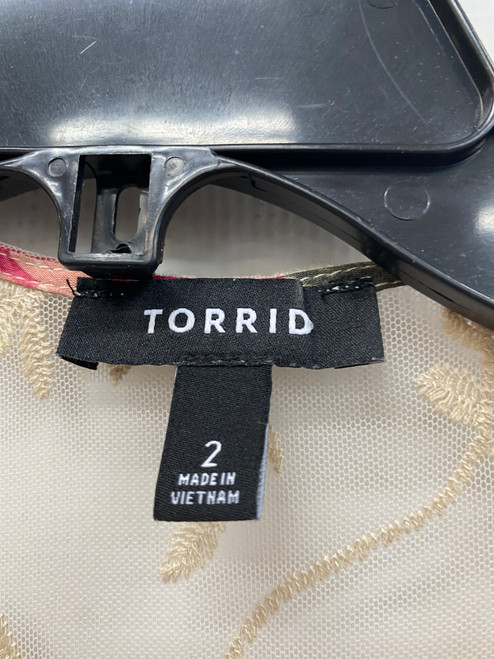 Vist Large View of Product Image Which is Used Torrid Short Sleeve Top 2X-20