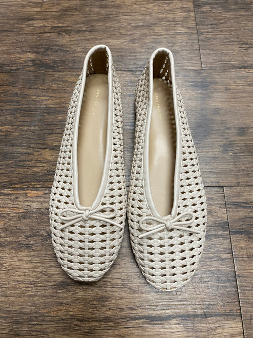 Vist Large View of Product Image Which is Used Ann Taylor Flats 8