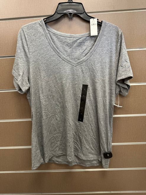 Vist Large View of Product Image Which is Used Banana Republic T-Shirt L-12/14