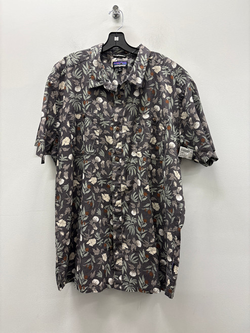 Vist Large View of Product Image Which is Used Patagonia Mens Short Sleeve Top 2X/18-18.5